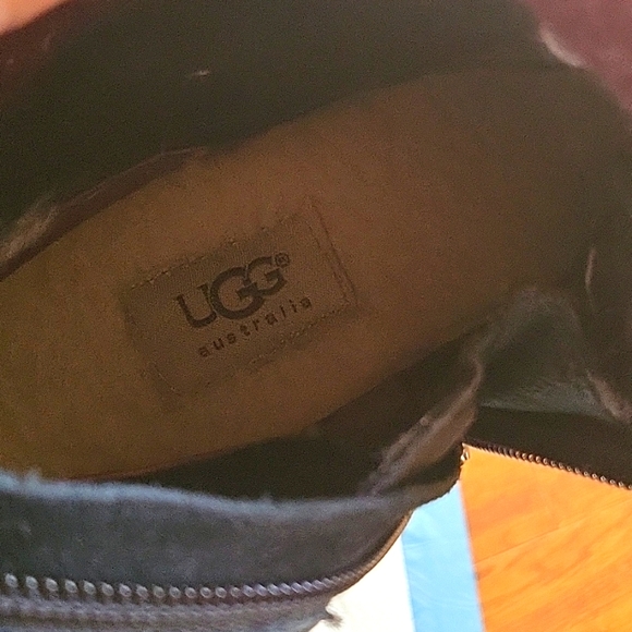 UGG Tall Wedge Leslie Black Boot Size 8 - Picture 7 of 9